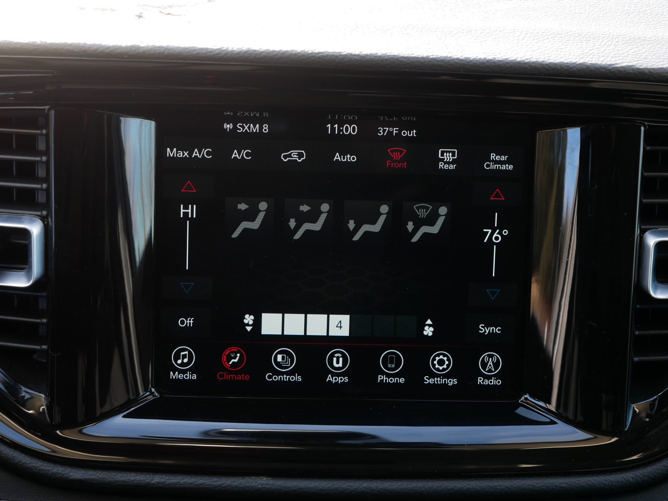 Certified 2022 Dodge Durango SXT image 30