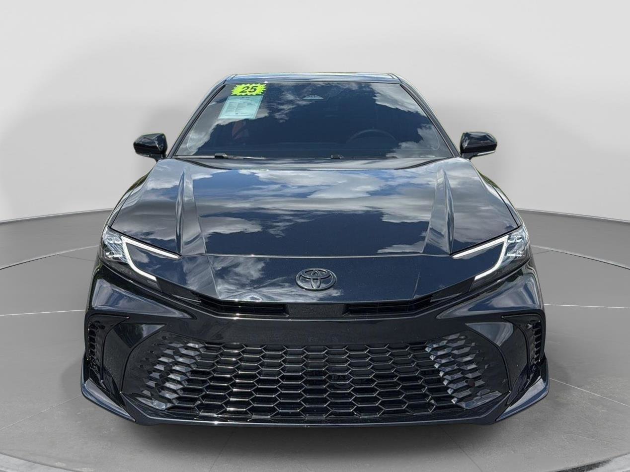 Used 2025 Toyota Camry XSE FWD image 8