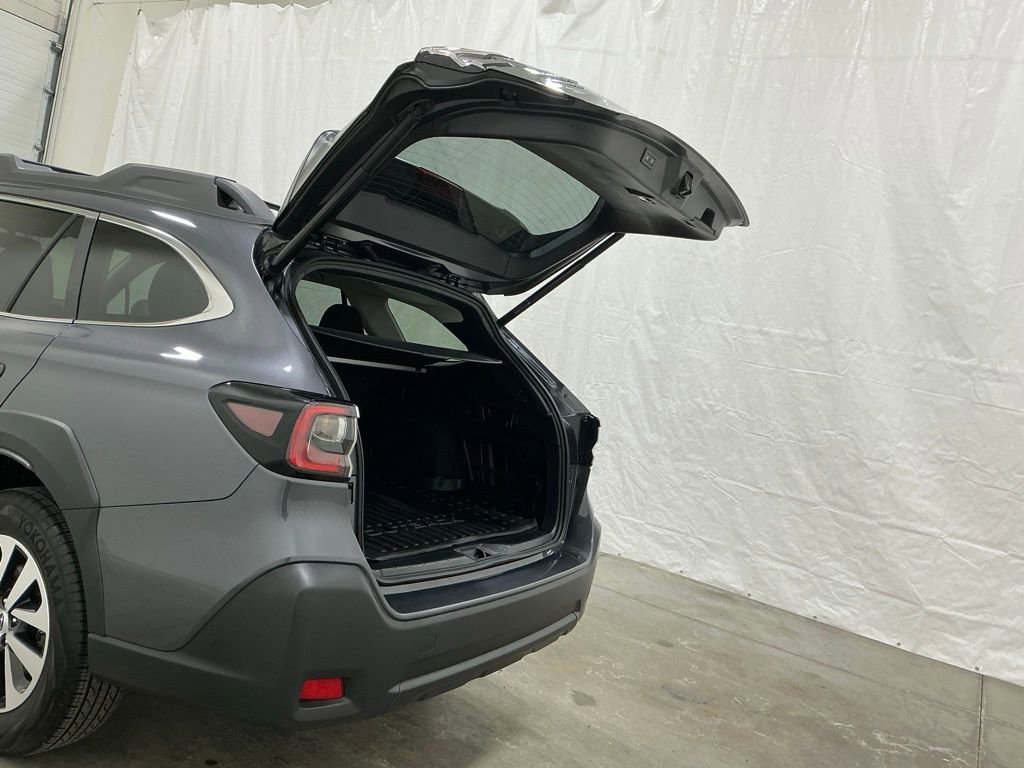 Used 2024 Subaru Outback Premium image 22