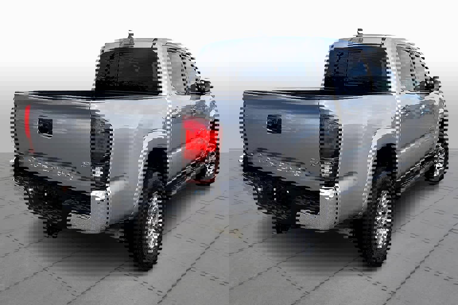 Used 2019 Toyota Tacoma SR5 image 12