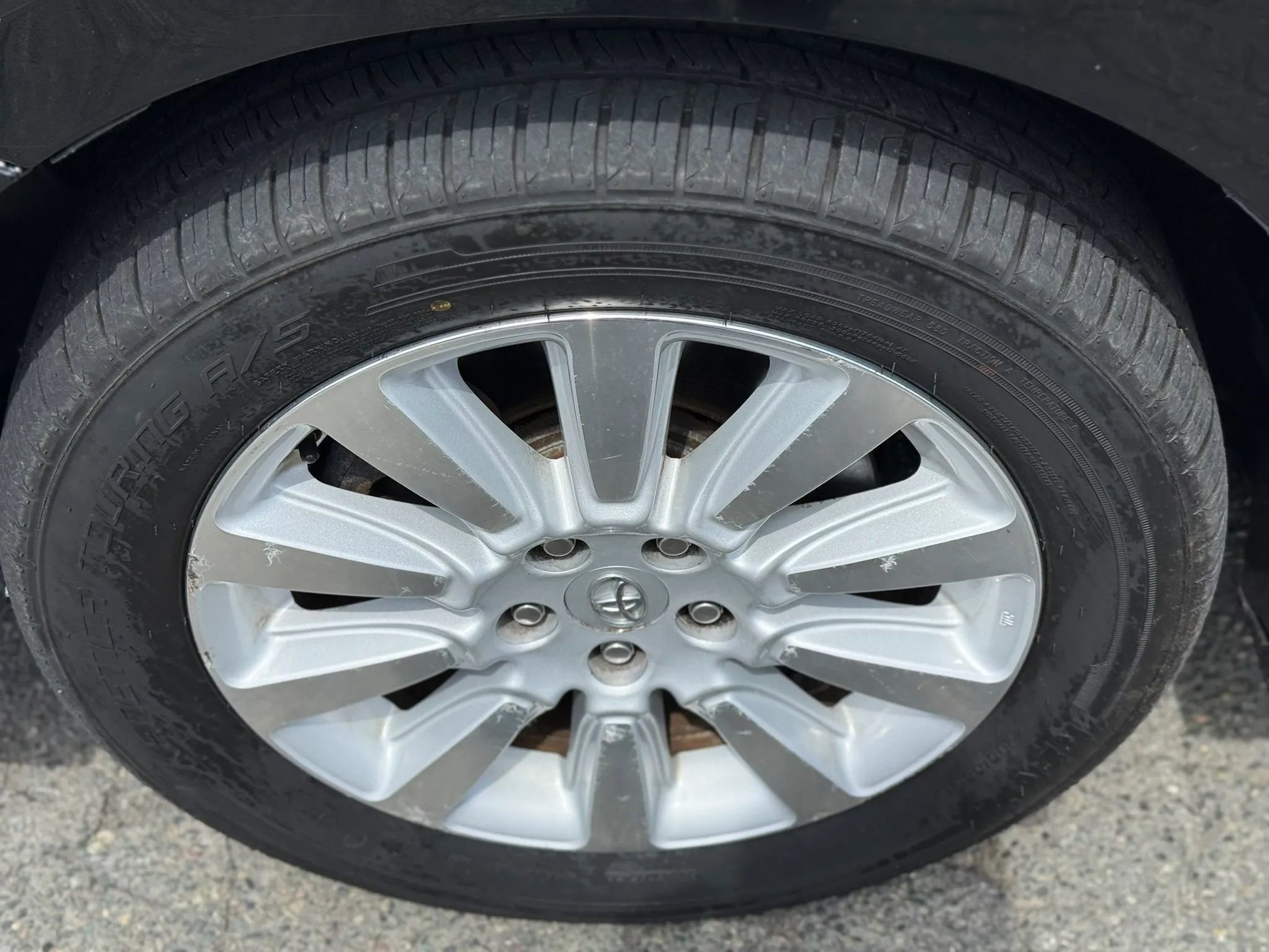 Used 2015 Toyota Sienna Limited AWD/4WD image 33