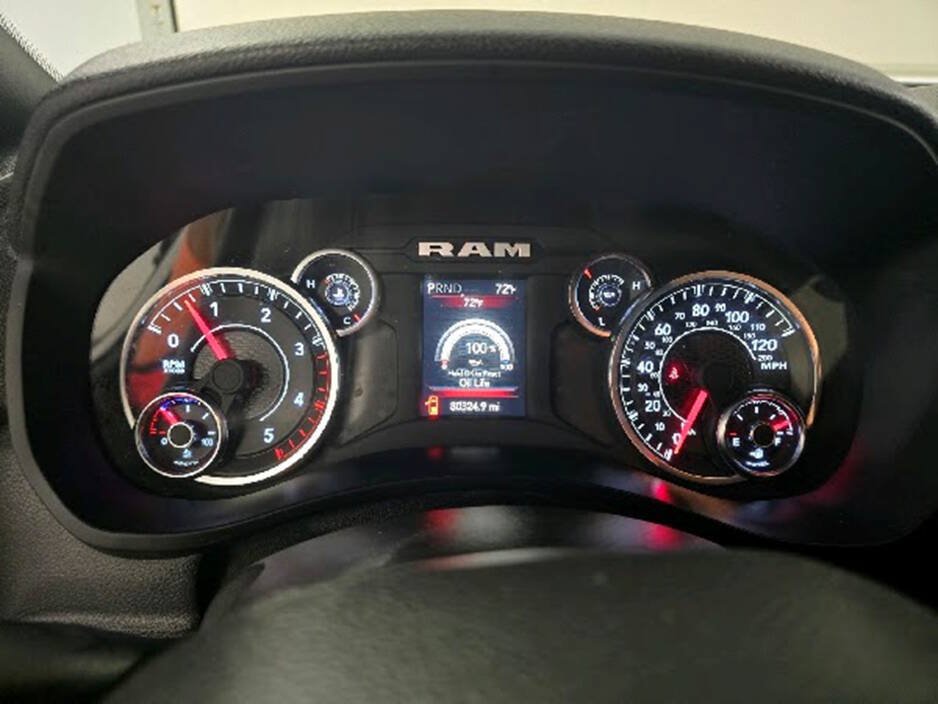 Used 2024 RAM 2500 Tradesman w/ Chrome Appearance Group AWD/4WD image 14