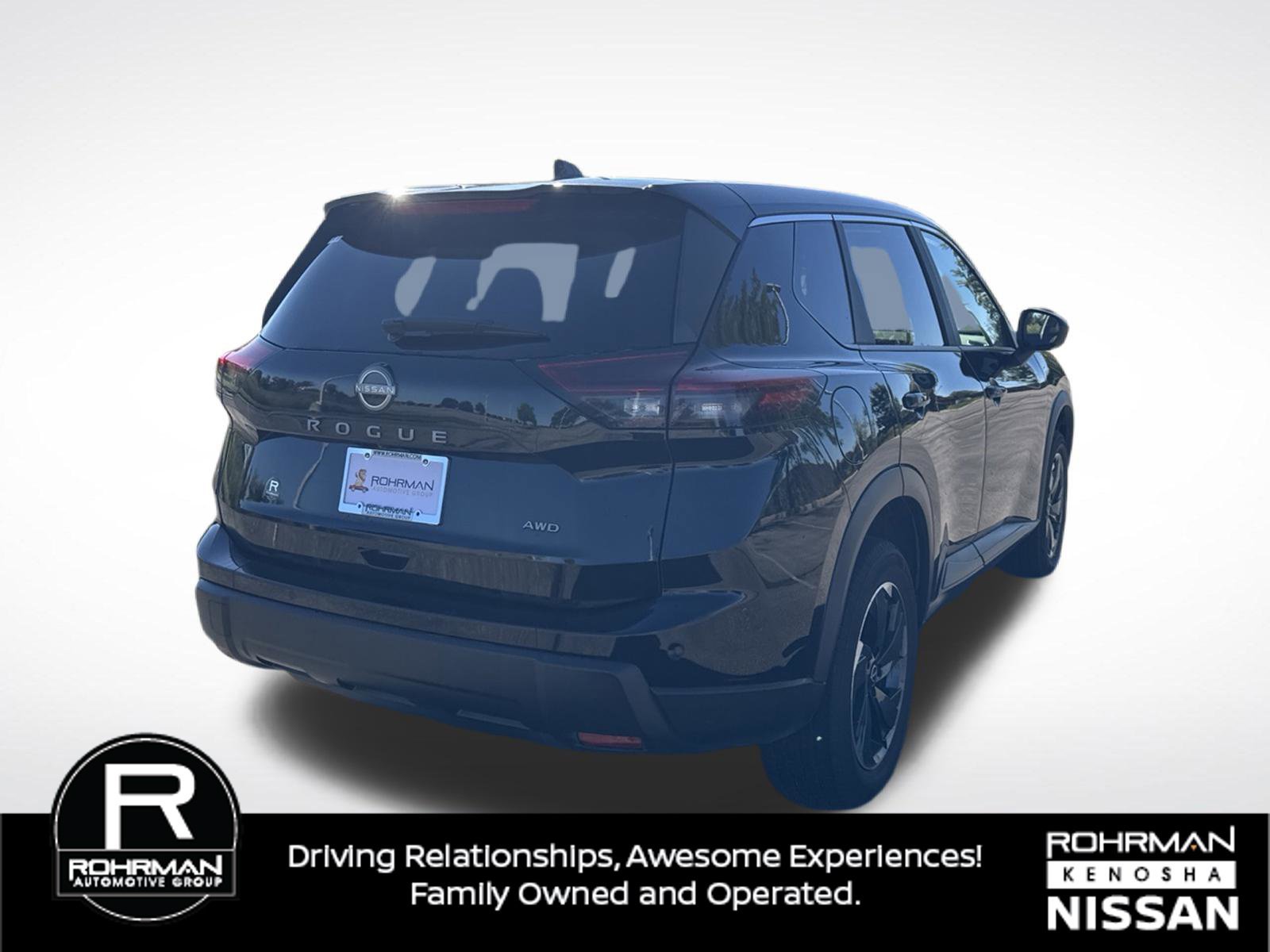 Used 2025 Nissan Rogue SV AWD/4WD image 5