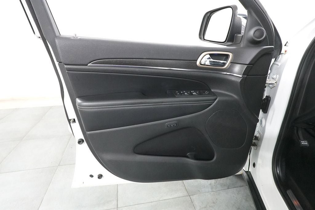 Used 2016 Jeep Grand Cherokee Limited AWD/4WD image 22