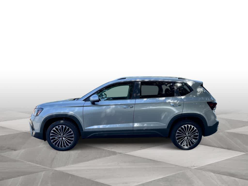 New 2026 Volkswagen Taos SE FWD image 5
