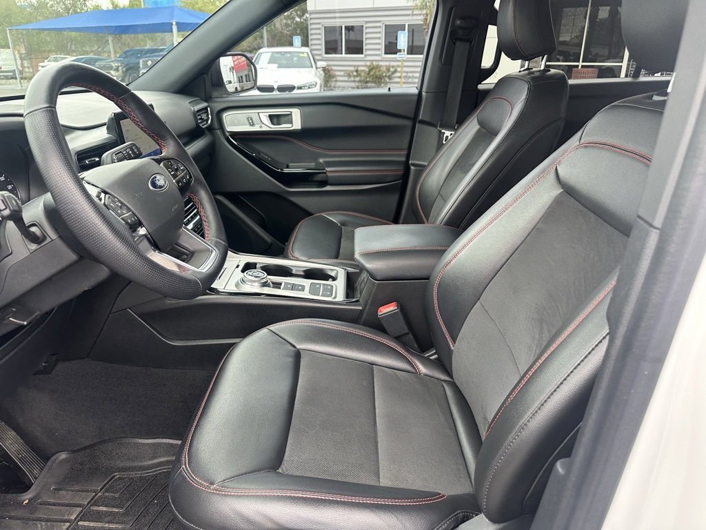 Used 2022 Ford Explorer ST-Line image 11