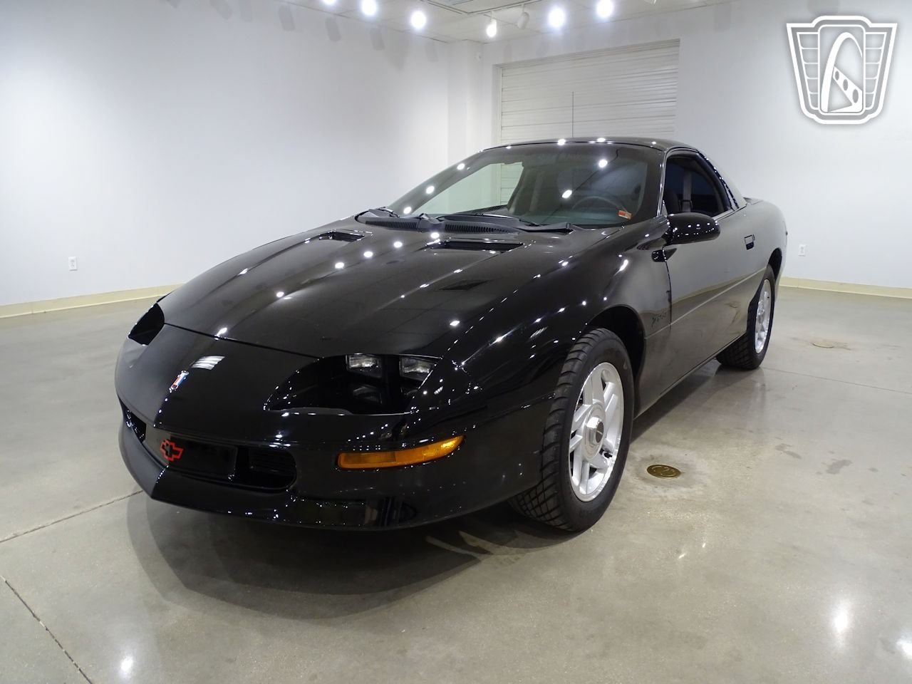 Used 1995 Chevrolet Camaro Z28 RWD image 4