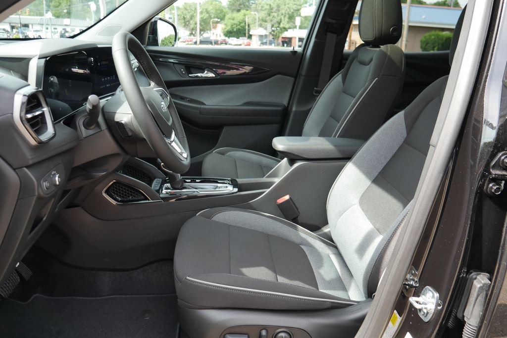 Used 2023 Chevrolet TrailBlazer LT w/ Convenience Package FWD image 24
