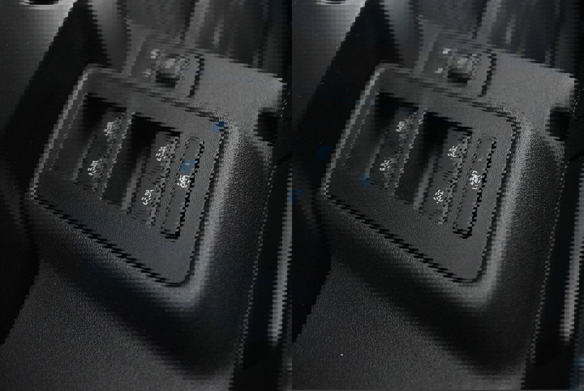 New 2025 Ford Bronco Heritage Edition image 28