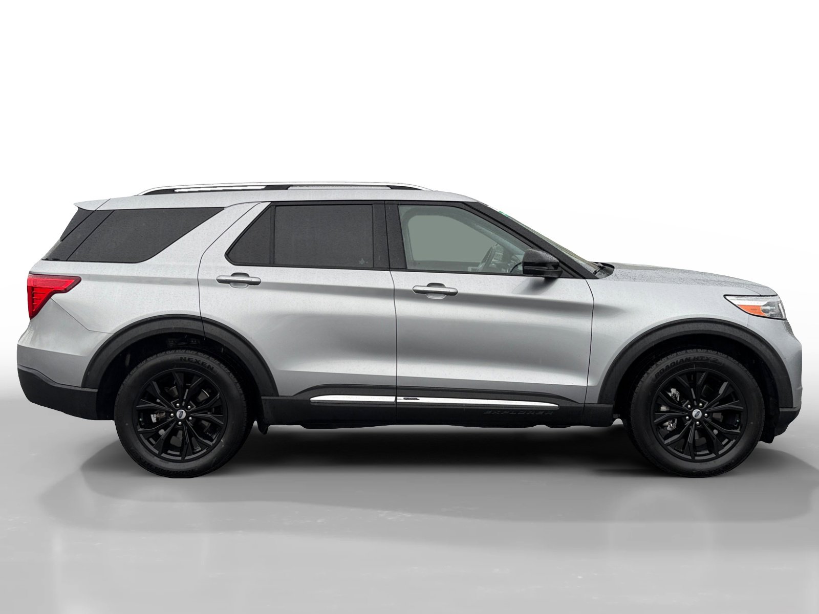 Used 2021 Ford Explorer Limited w/ Equipment Group 301A image 6