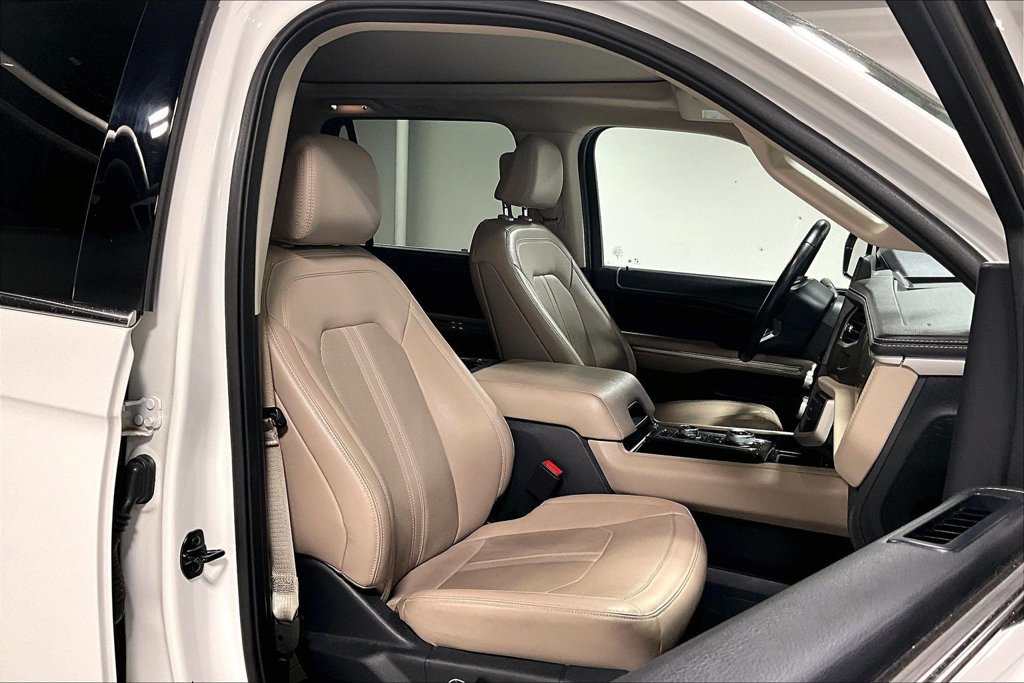 Used 2023 Ford Expedition Max Limited AWD/4WD image 9