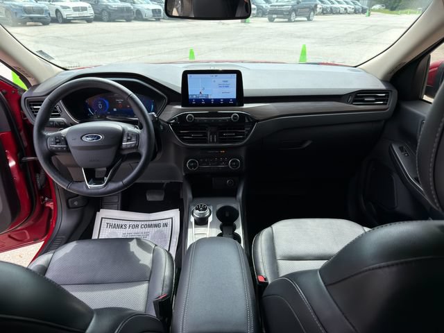 Used 2020 Ford Escape Titanium AWD/4WD image 15