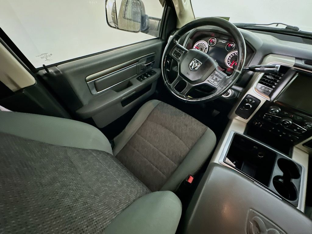 Used 2015 RAM 3500 Big Horn AWD/4WD image 9