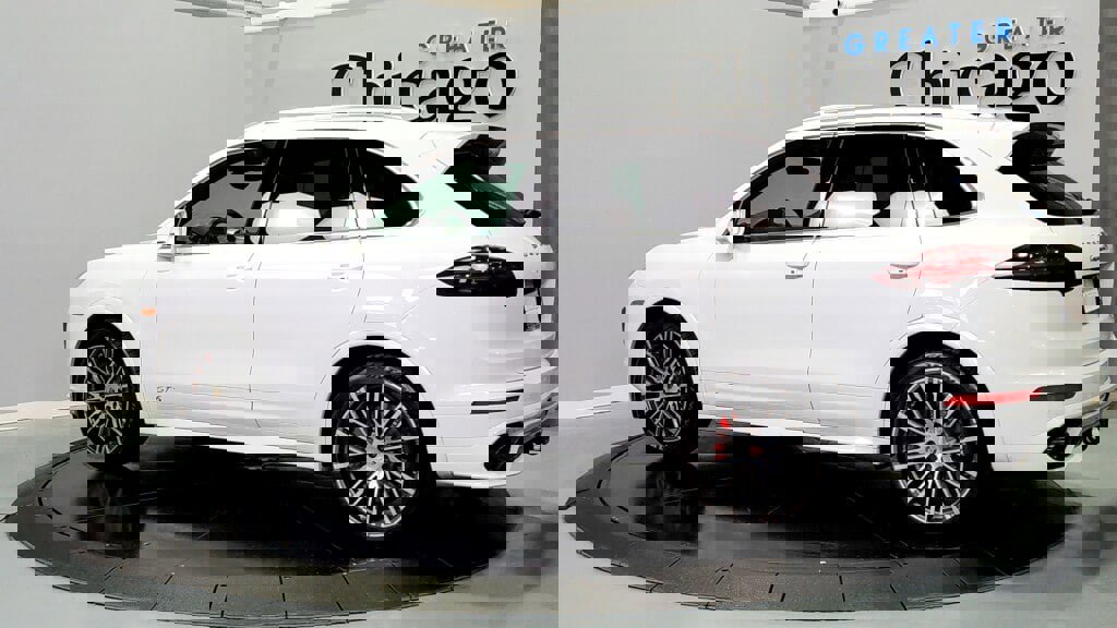 Used 2017 Porsche Cayenne GTS image 5