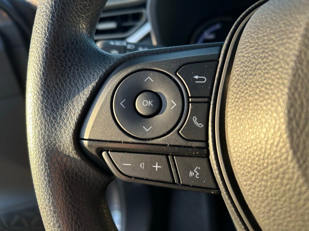 Used 2025 Toyota RAV4 LE image 19