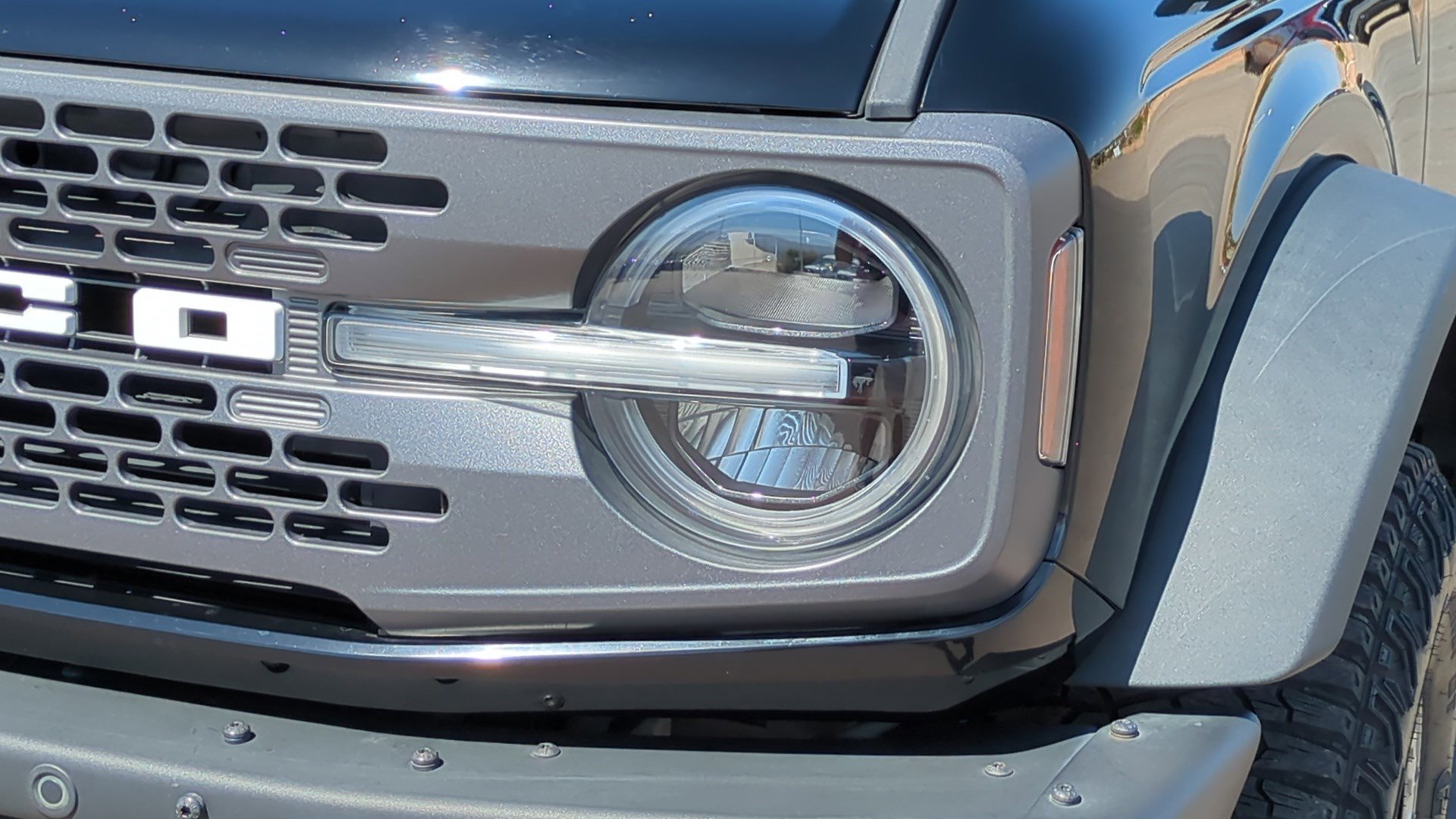 Used 2023 Ford Bronco Badlands image 10