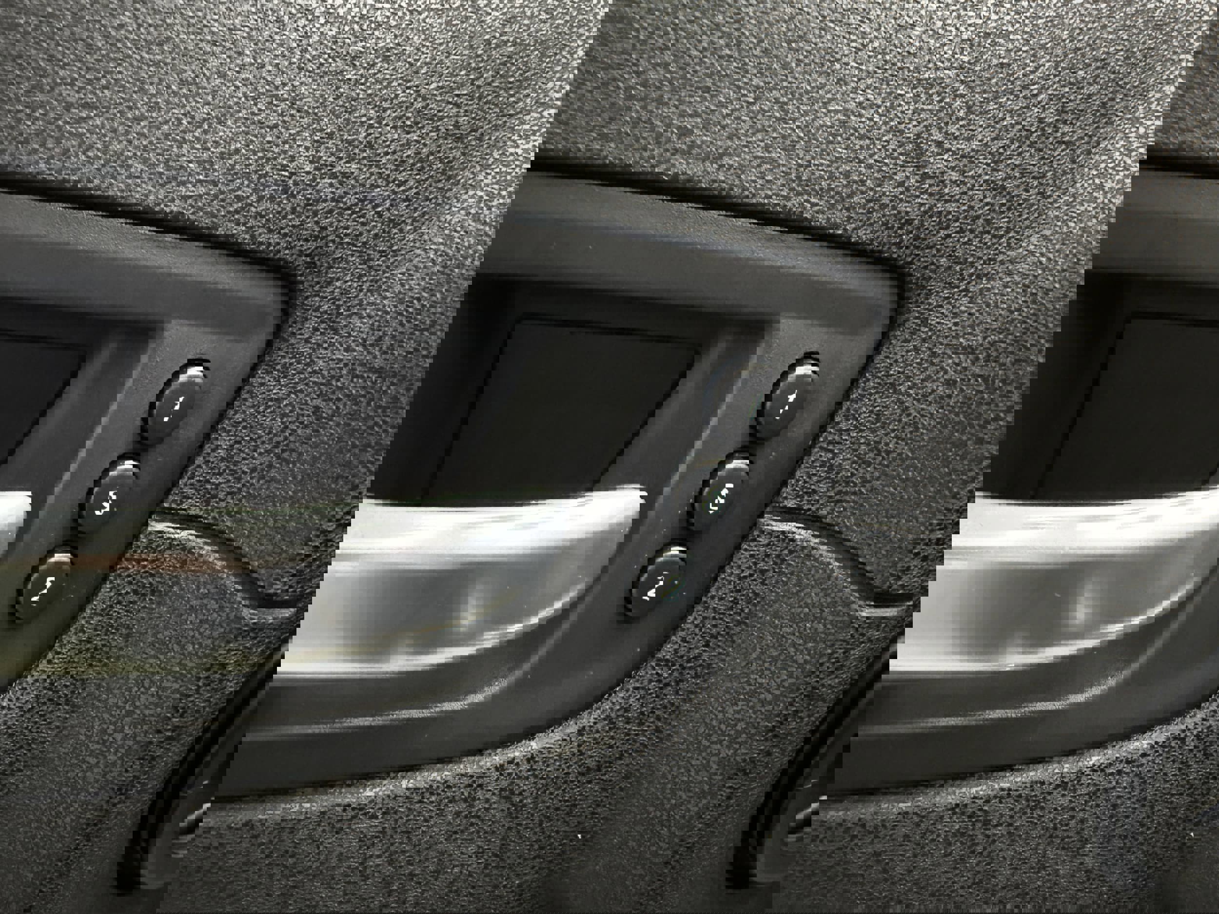 Used 2018 Chrysler 300 S image 11