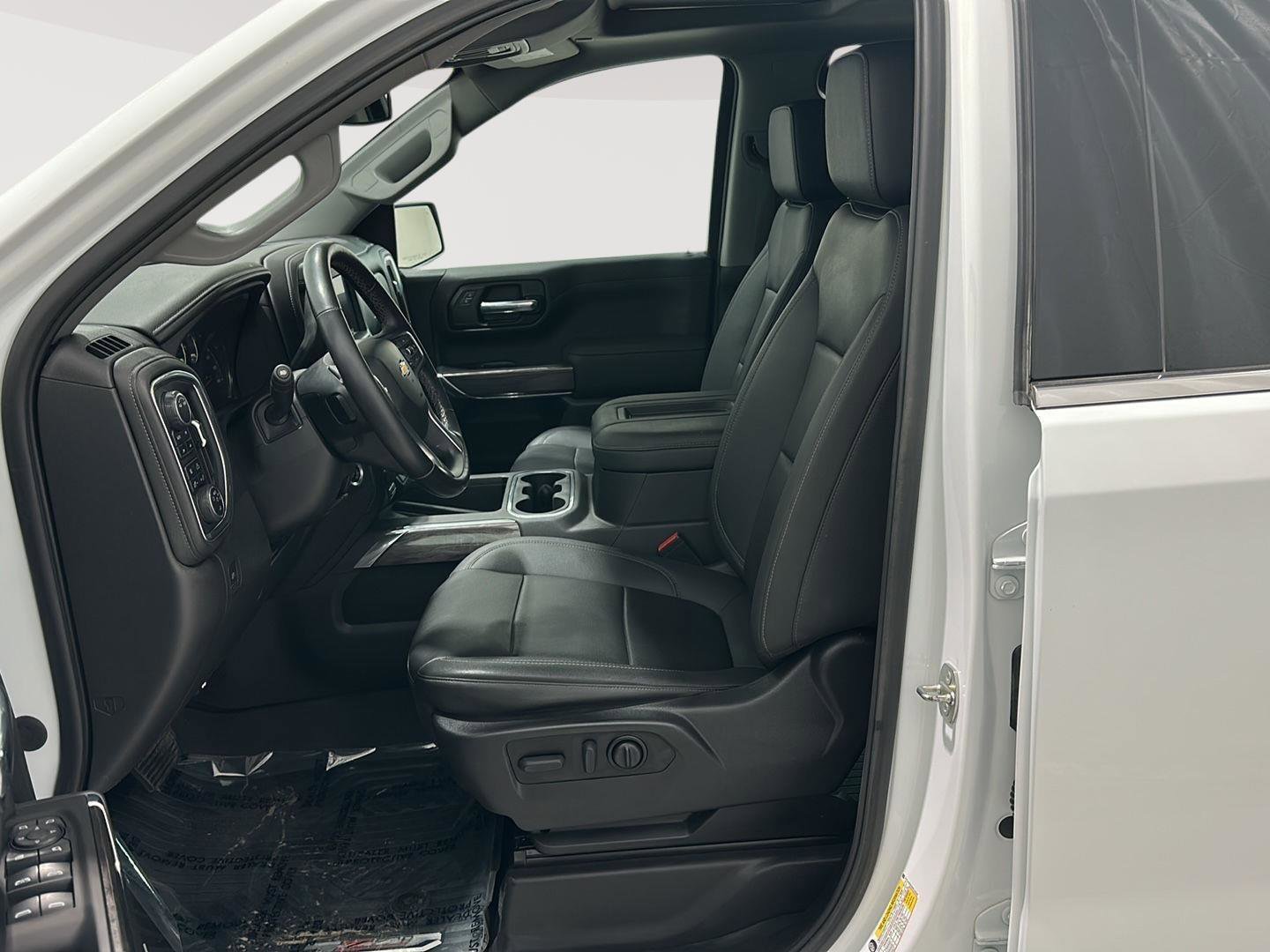 Used 2022 Chevrolet Silverado 1500 LTZ w/ LTZ Premium Package image 17