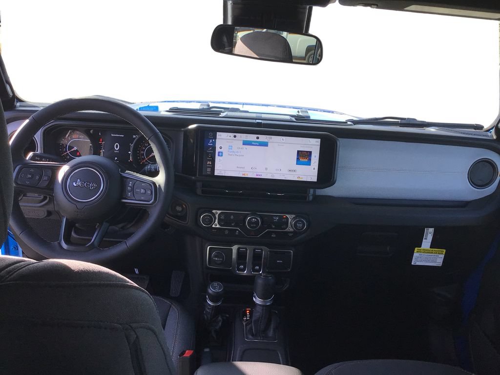 Used 2025 Jeep Wrangler Sport AWD/4WD image 22