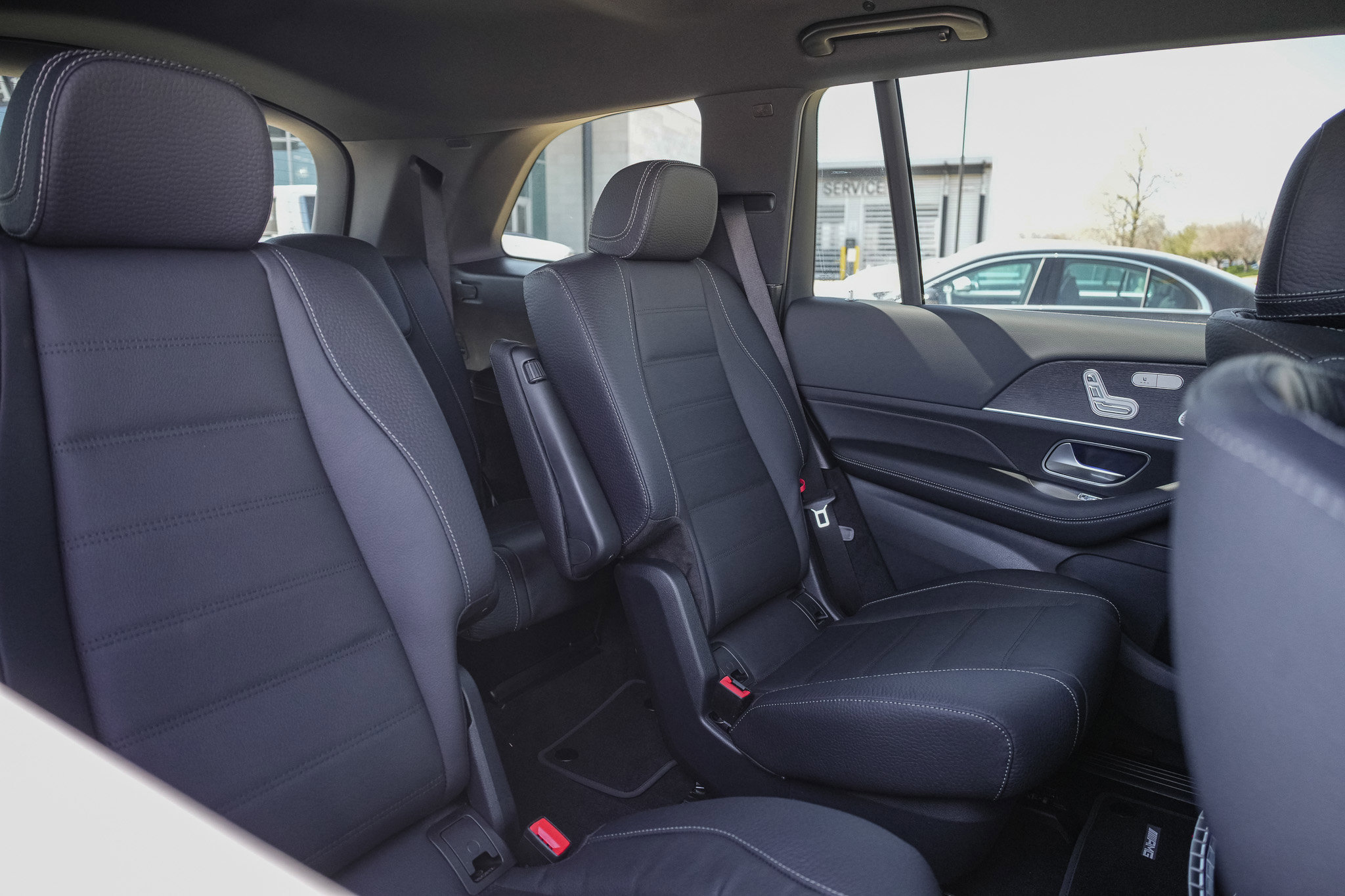 New 2026 Mercedes-Benz GLS 450 4MATIC image 29