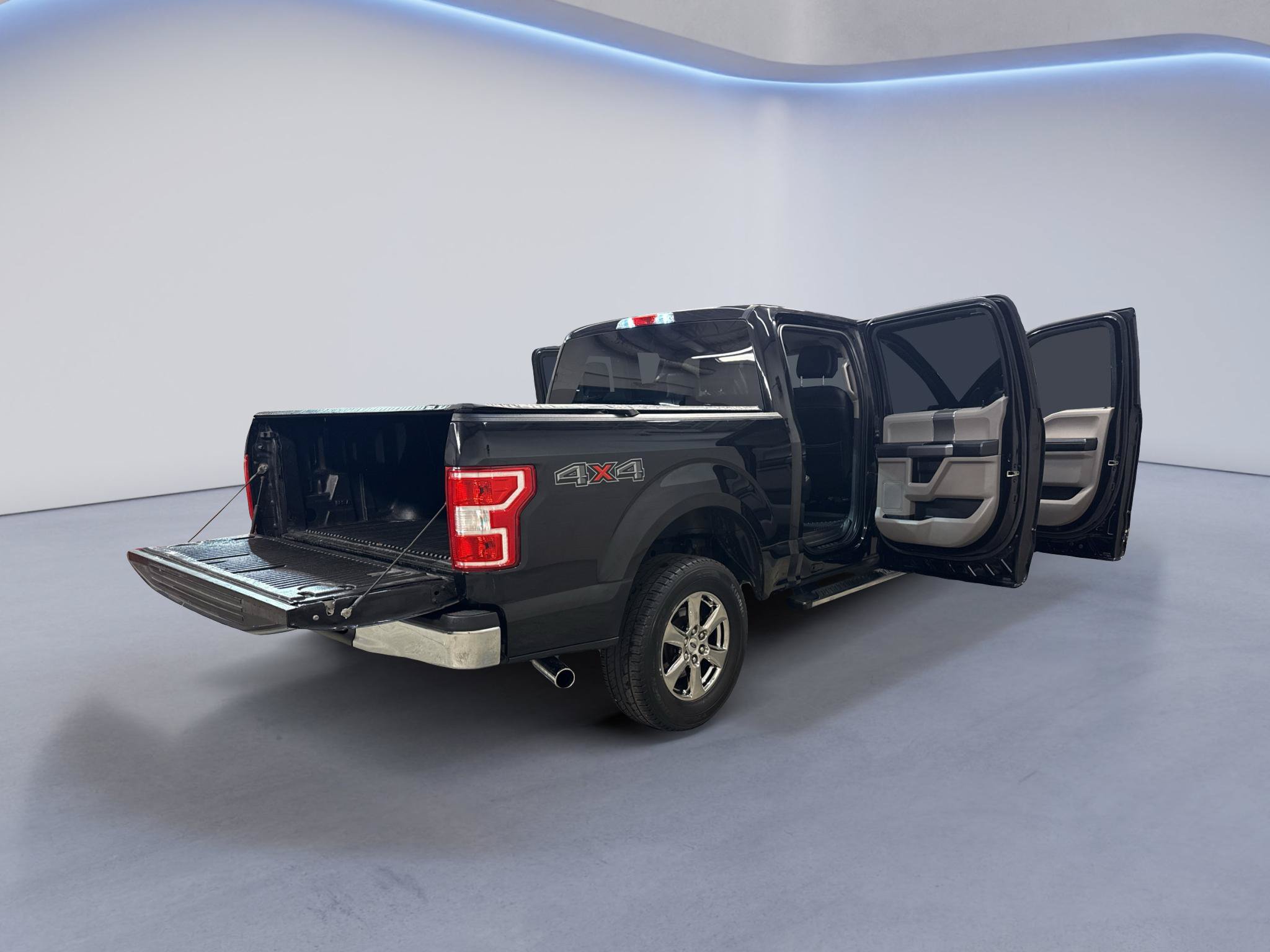 Used 2019 Ford F150 XLT w/ Equipment Group 302A Luxury AWD/4WD image 14