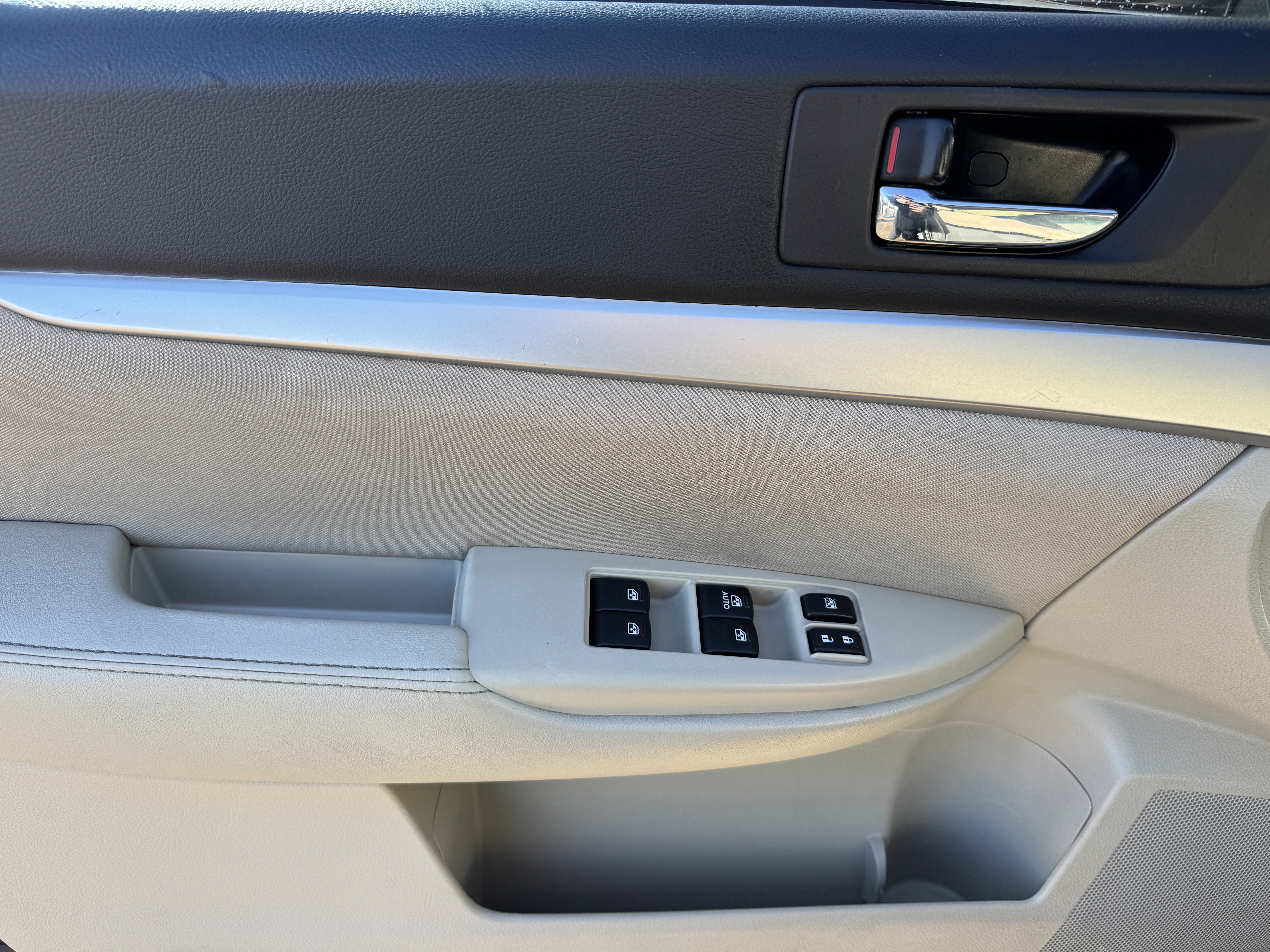 Used 2013 Subaru Outback 2.5i Premium w/ Popular Pkg 1B image 9