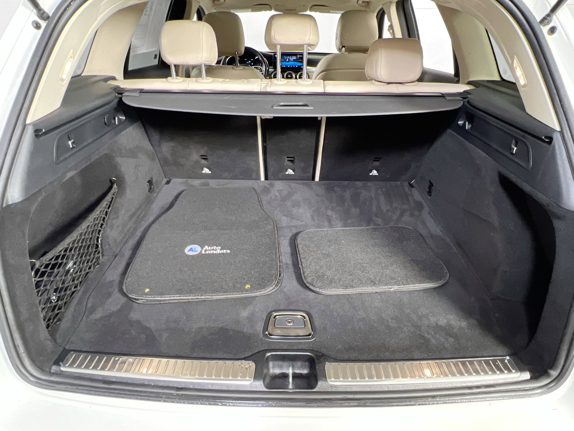 Used 2021 Mercedes-Benz GLC 300 4MATIC image 25