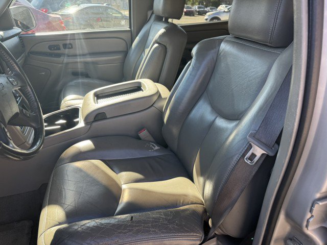Used 2005 Chevrolet Tahoe Z71 w/ Preferred Equipment Group AWD/4WD image 9