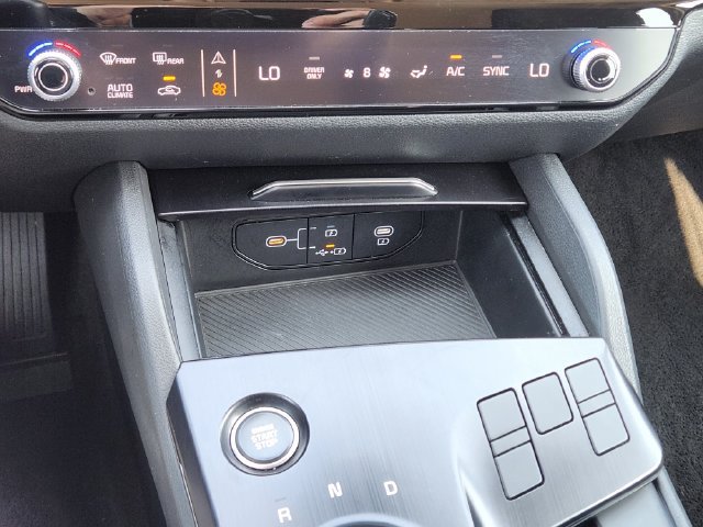 Certified 2026 Kia Sportage LX FWD image 19