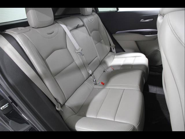 Certified 2023 Cadillac XT4 Luxury w/ Cold Weather Package image 19