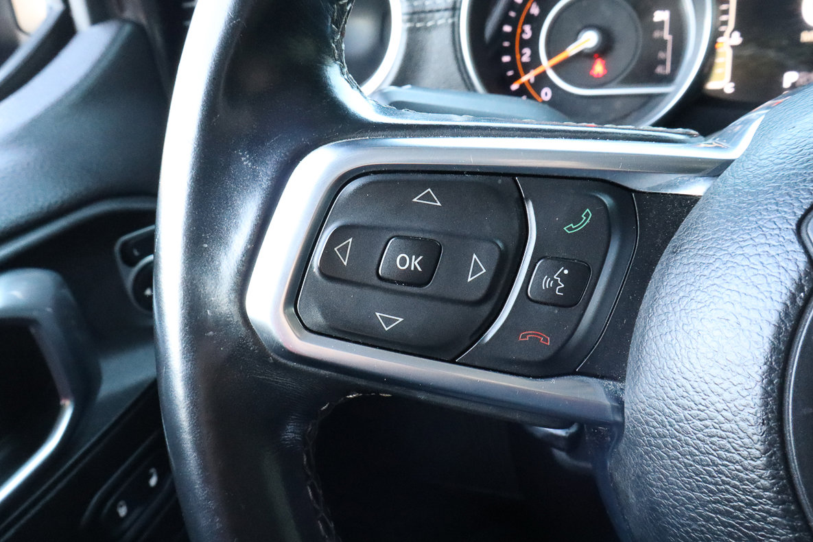 Used 2020 Jeep Wrangler Unlimited Sahara image 32