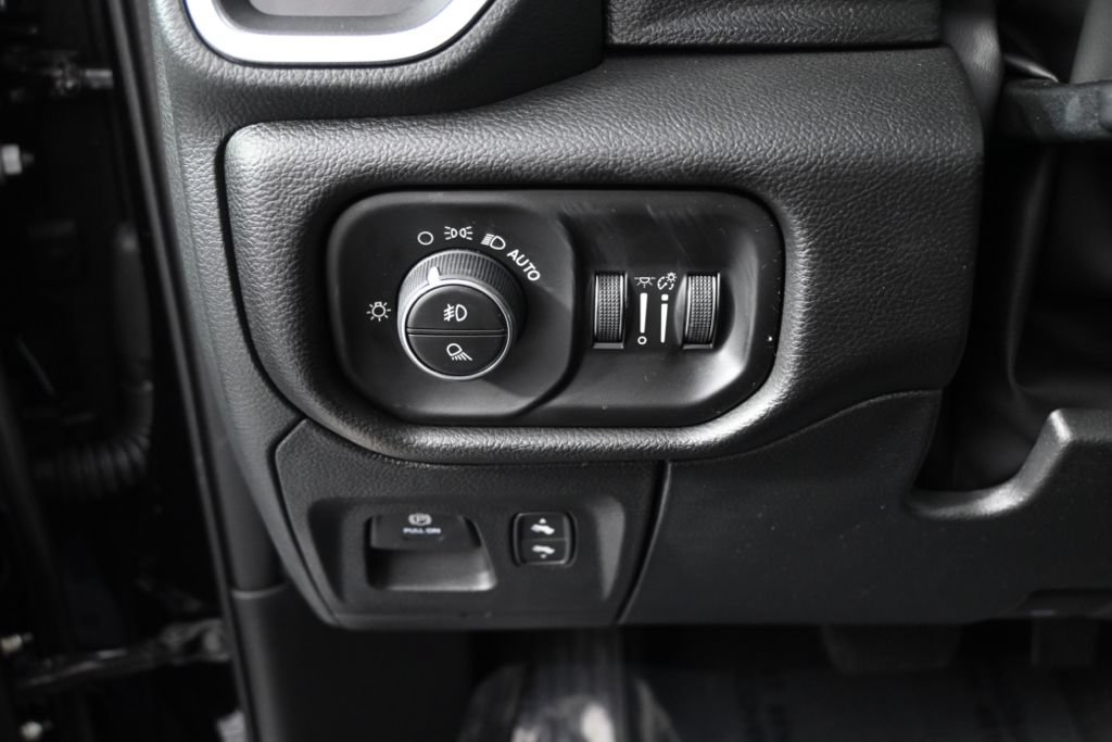 Used 2026 RAM 1500 Big Horn AWD/4WD image 23