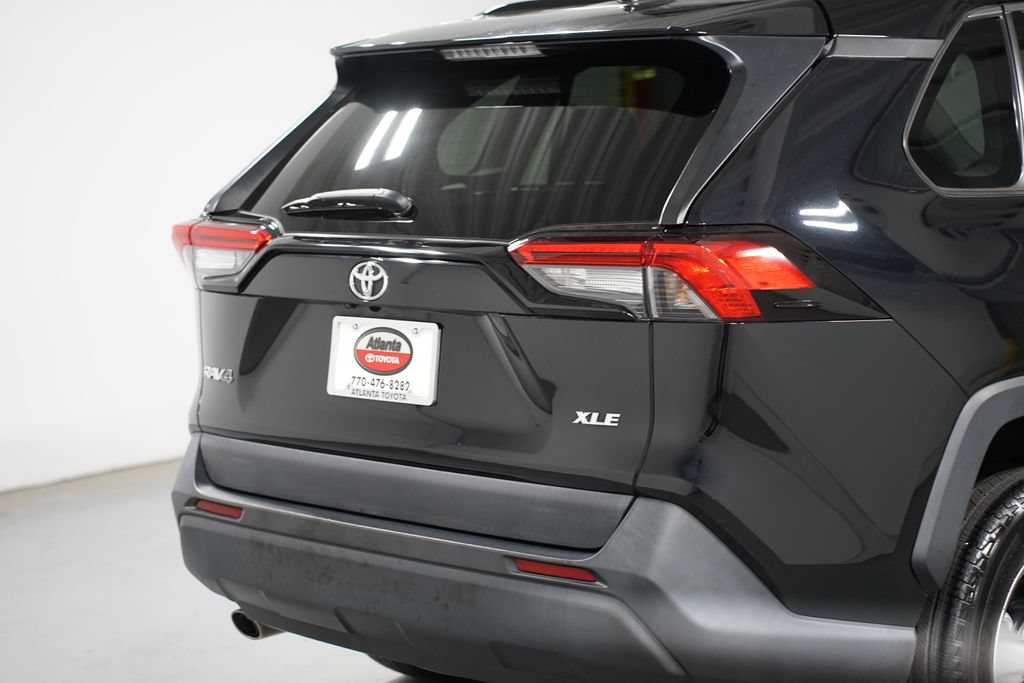 Certified 2023 Toyota RAV4 XLE w/ Convenience Package FWD image 9