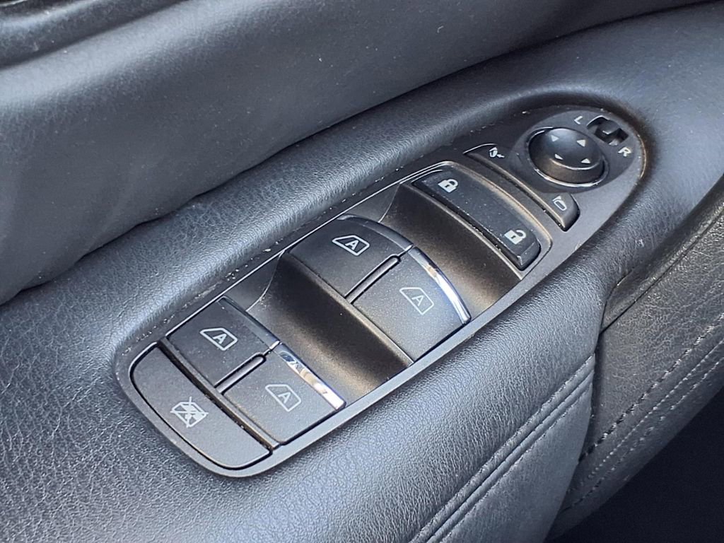 Used 2023 Nissan Armada SL image 23