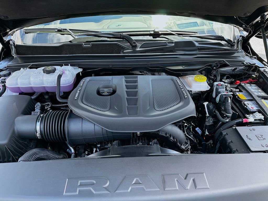 New 2025 RAM 1500 Limited image 33