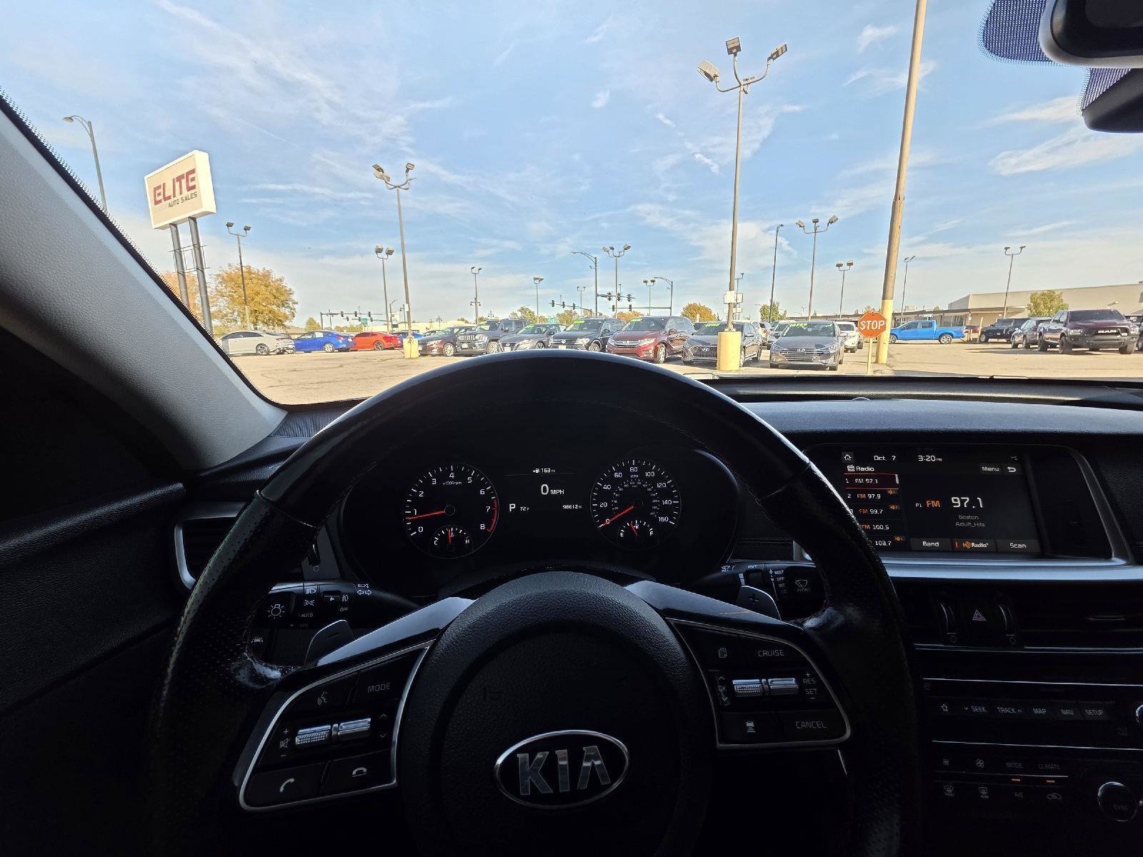 Used 2020 Kia Optima SX image 28