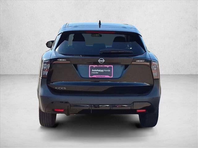 Used 2025 Nissan Kicks SV FWD image 6