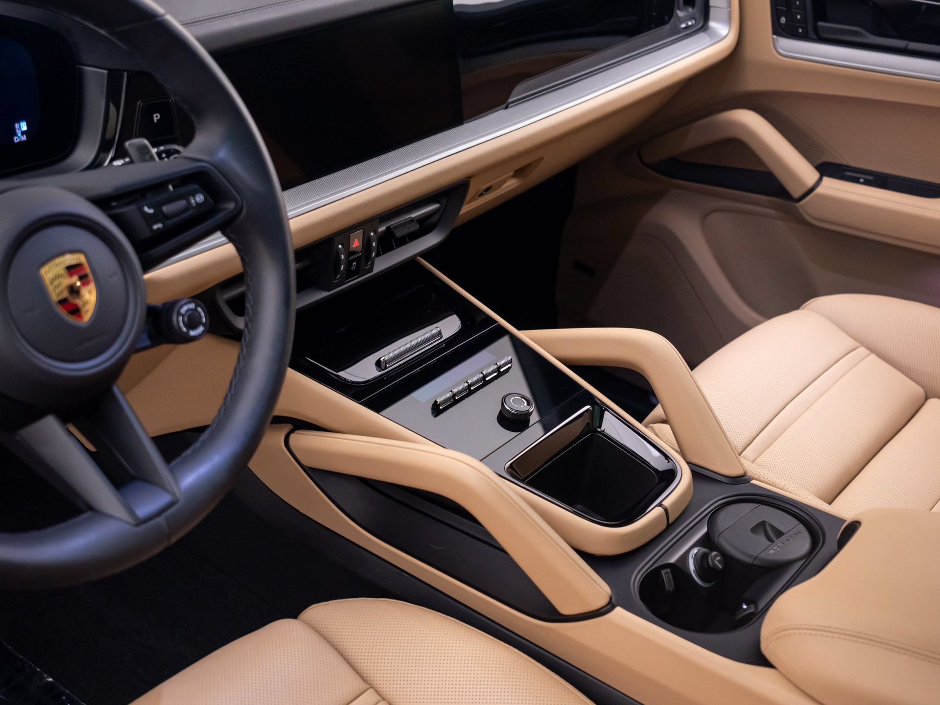 Certified 2024 Porsche Cayenne AWD/4WD image 13
