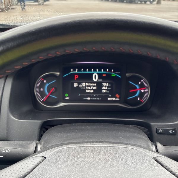 Used 2022 Honda Pilot TrailSport image 35