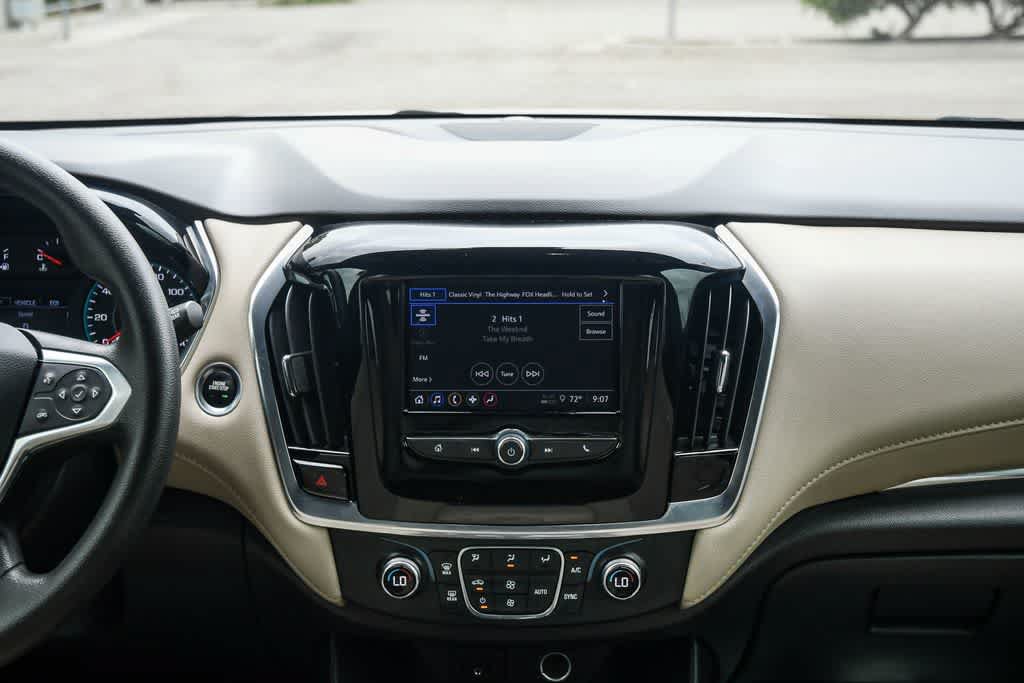 Used 2022 Chevrolet Traverse LS FWD image 13