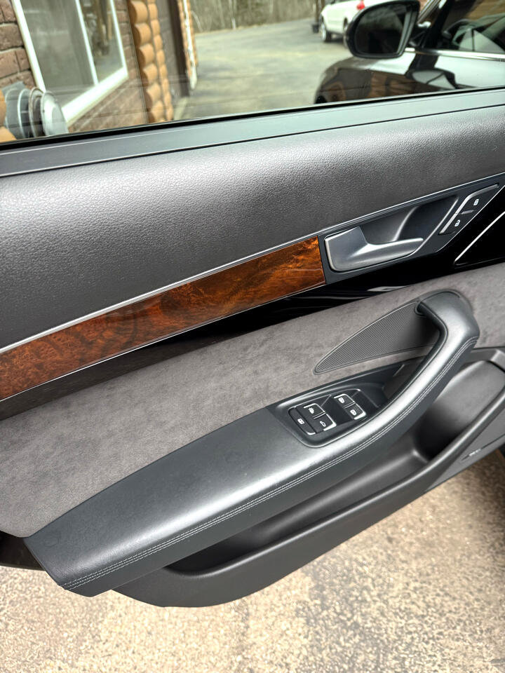 Used 2017 Audi A8 L 4.0T image 16