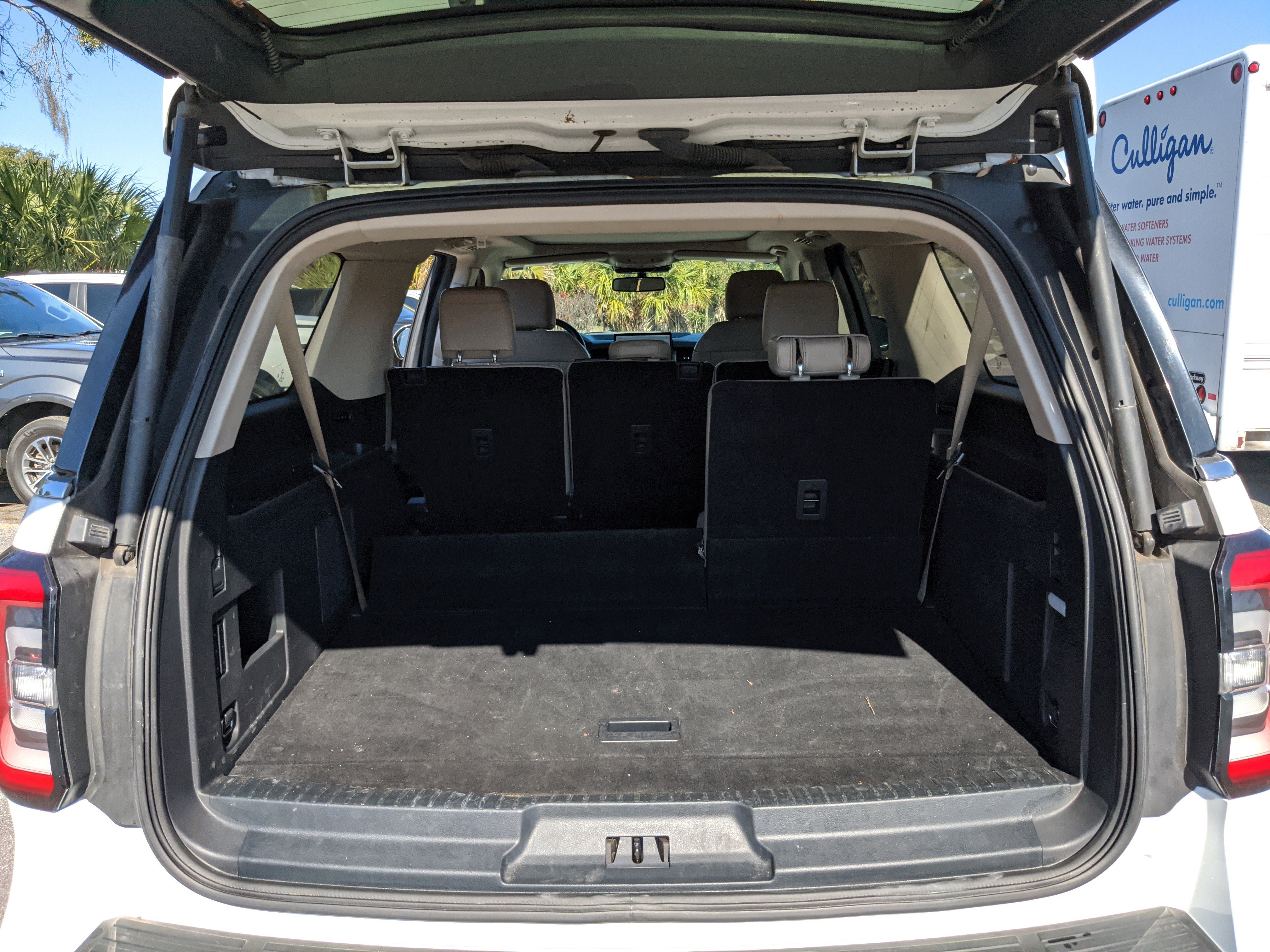 Used 2024 Ford Expedition Max Limited image 12