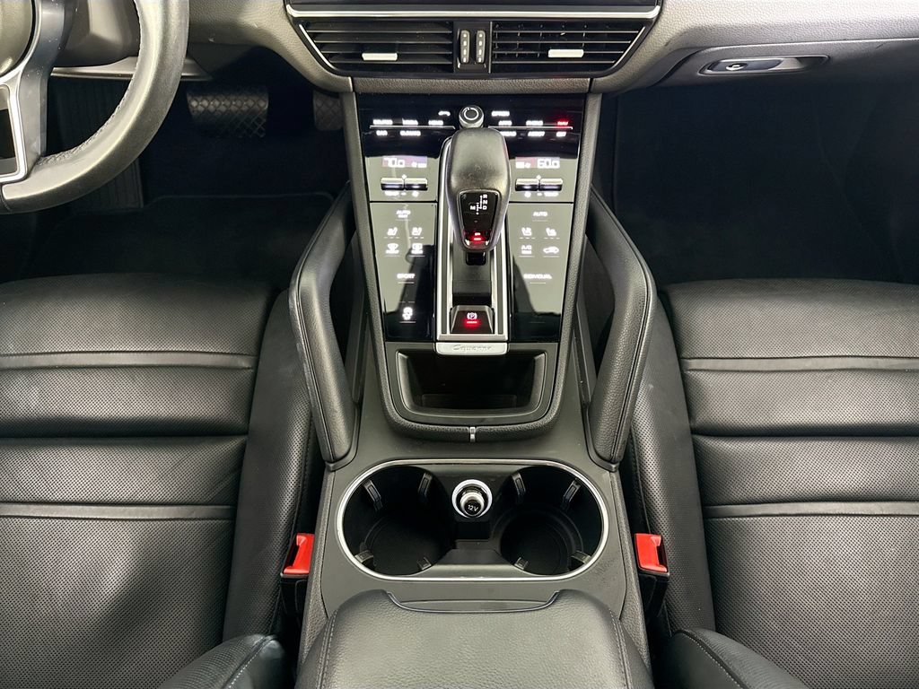 Certified 2023 Porsche Cayenne Platinum Edition AWD/4WD image 16