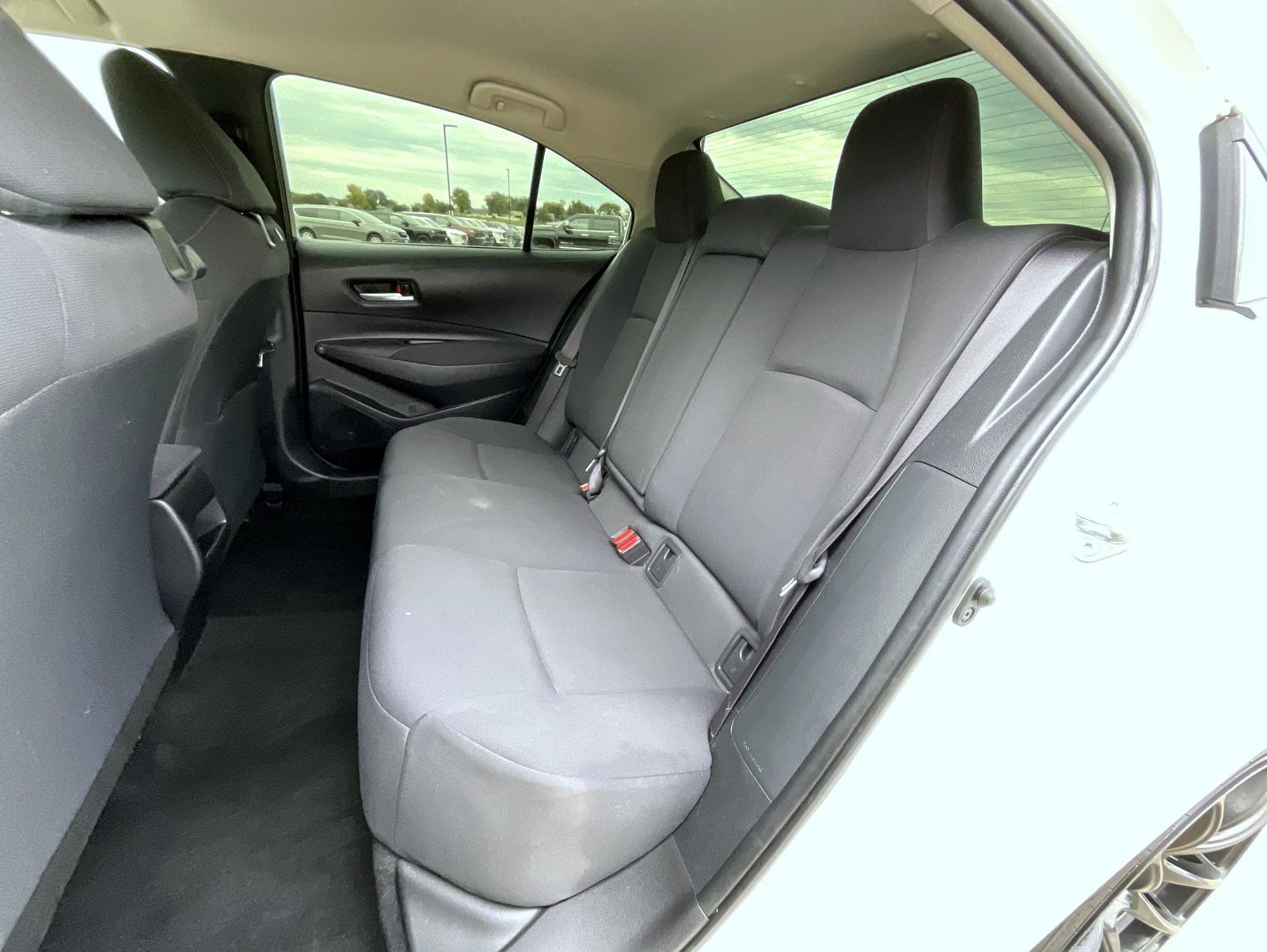Used 2021 Toyota Corolla LE FWD image 20