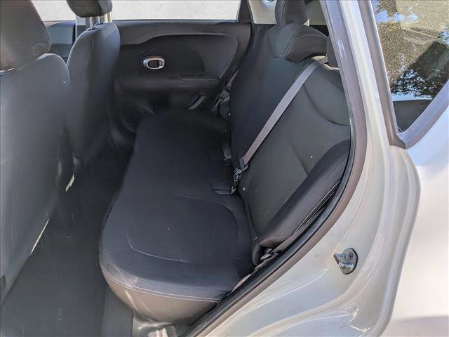 Used 2016 Kia Soul image 16