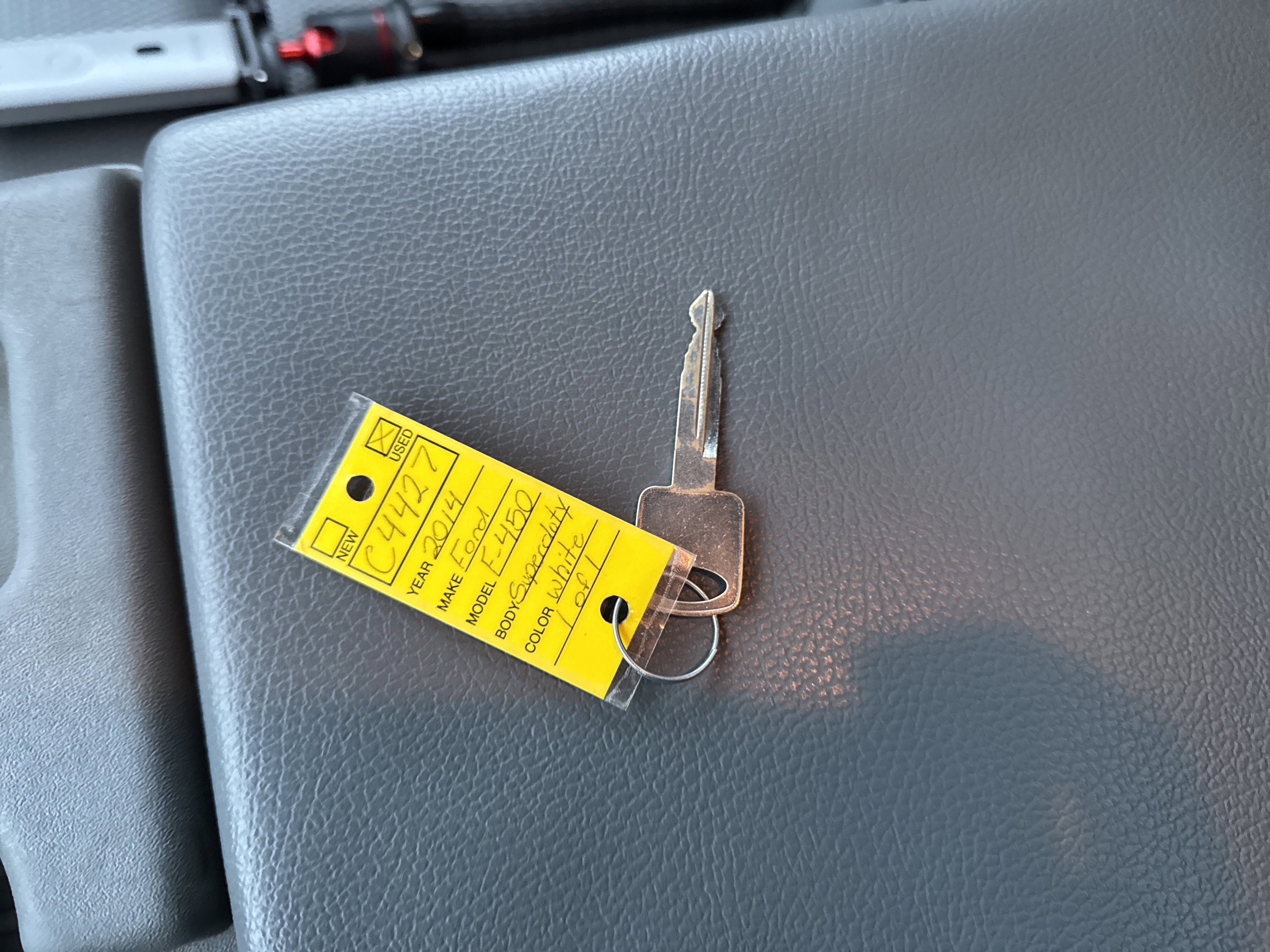 Used 2014 Ford F450 XL w/ Snow Plow Prep Package image 30