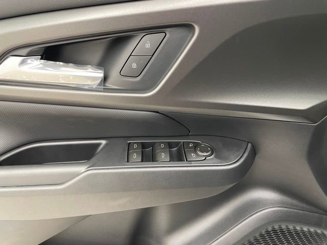 New 2026 Chevrolet Equinox EV LT image 9