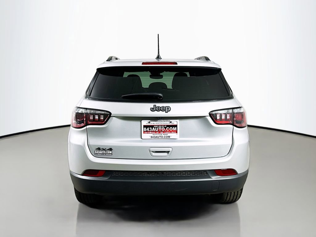 Used 2026 Jeep Compass Latitude image 6