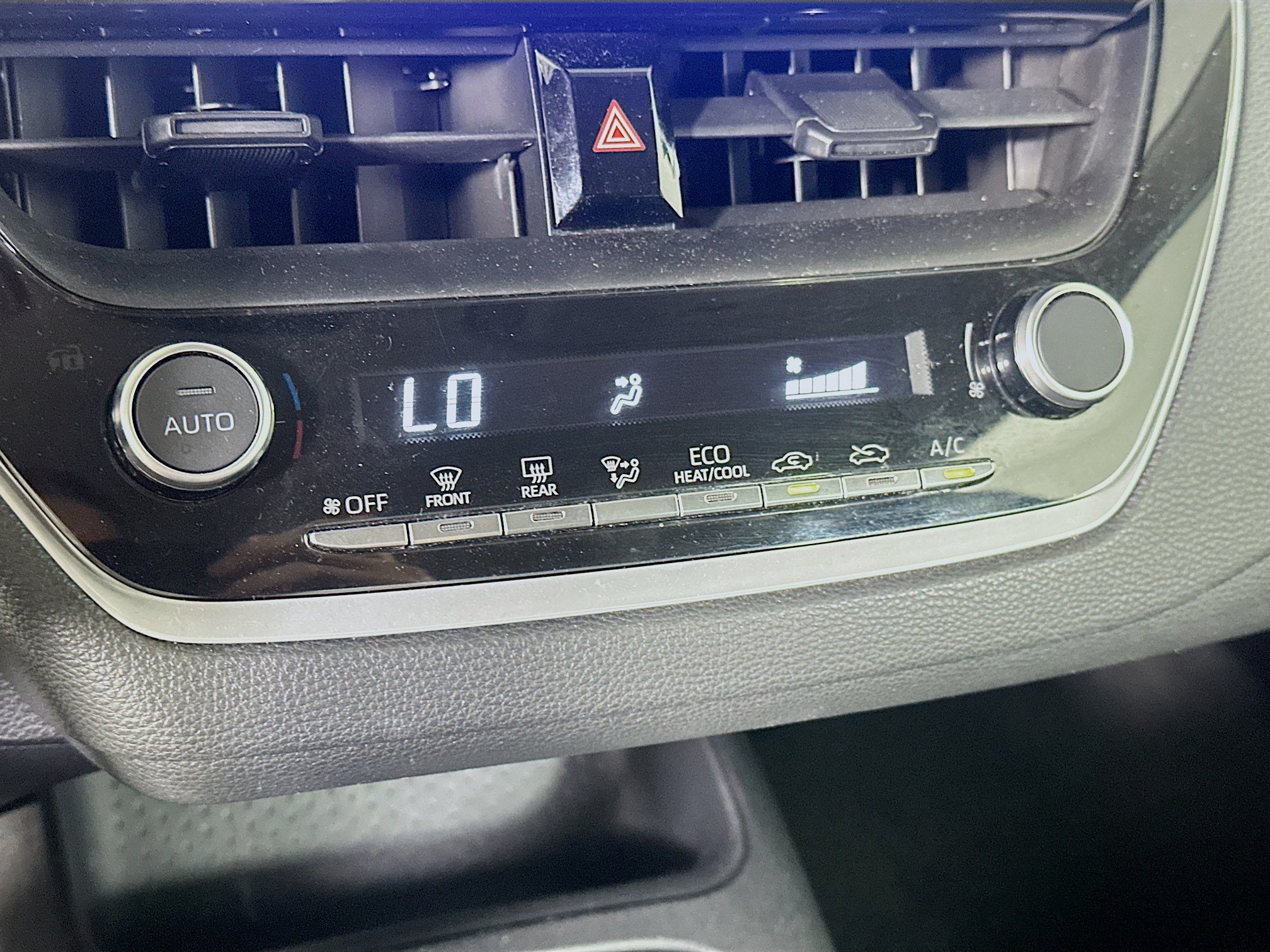 Used 2024 Toyota Corolla LE FWD image 24
