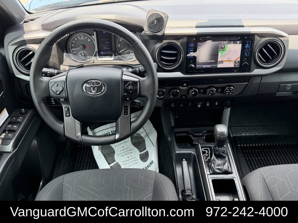 Used 2019 Toyota Tacoma TRD Off-Road w/ Technology Package AWD/4WD image 12